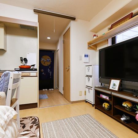 Nishishinjuku Hana Apartment Tokyo Exterior photo